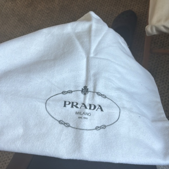 Vintage crossbody Prada bag - Picture 12 of 12